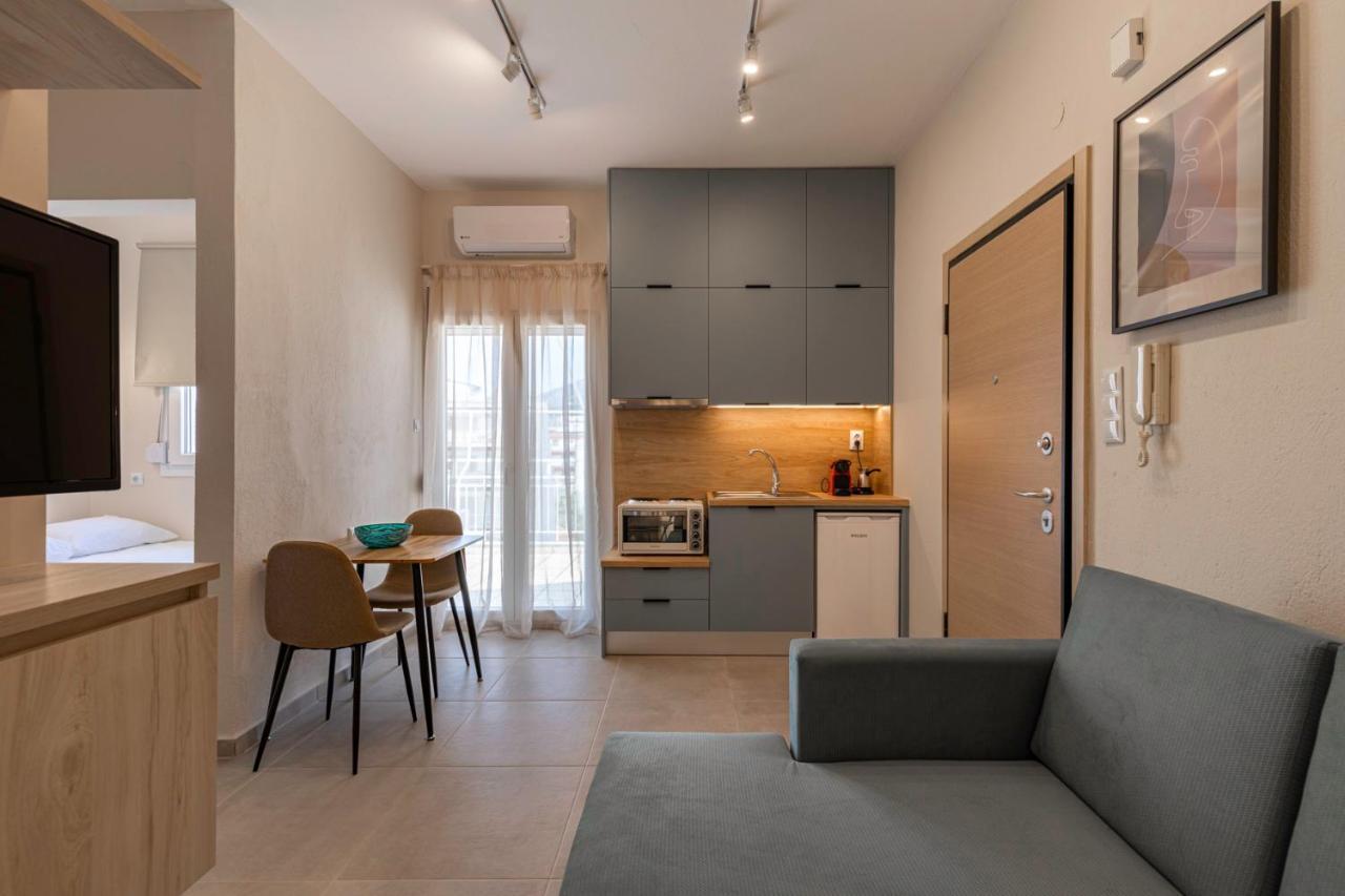 Apartment Thea Small House
