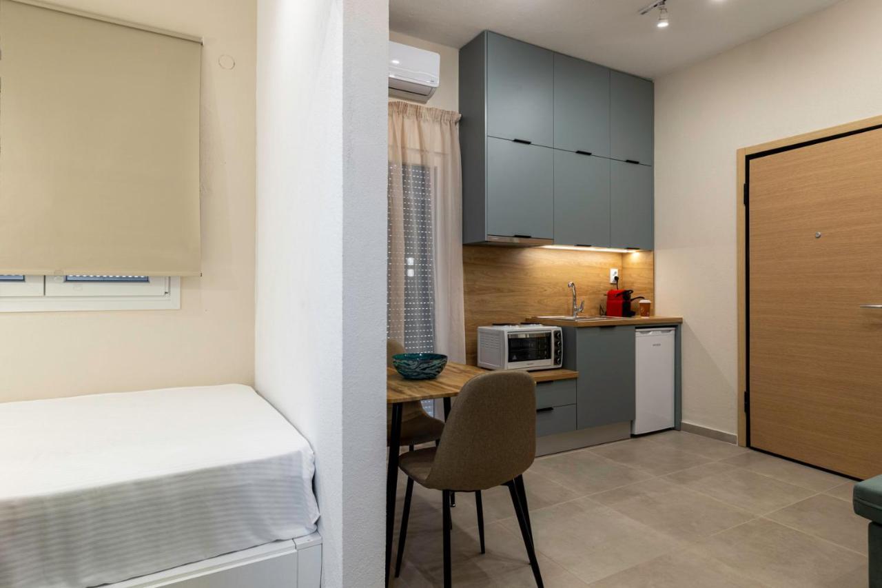 Apartment Thea Small House *